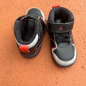 Authentic kids, Nike Jordan sneakers